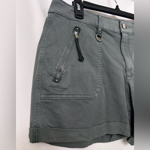 WHBM Pret-A-Play Utility Shorts Size 12 Mid-Rise 4.5” Short Inseam Olive Green - Picture 6 of 8